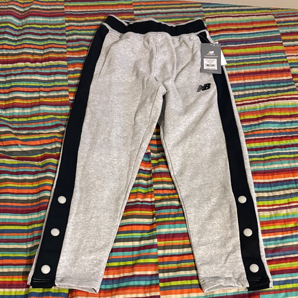 New Balance Kids Light Gray and Black Joggers size small 8 new tags